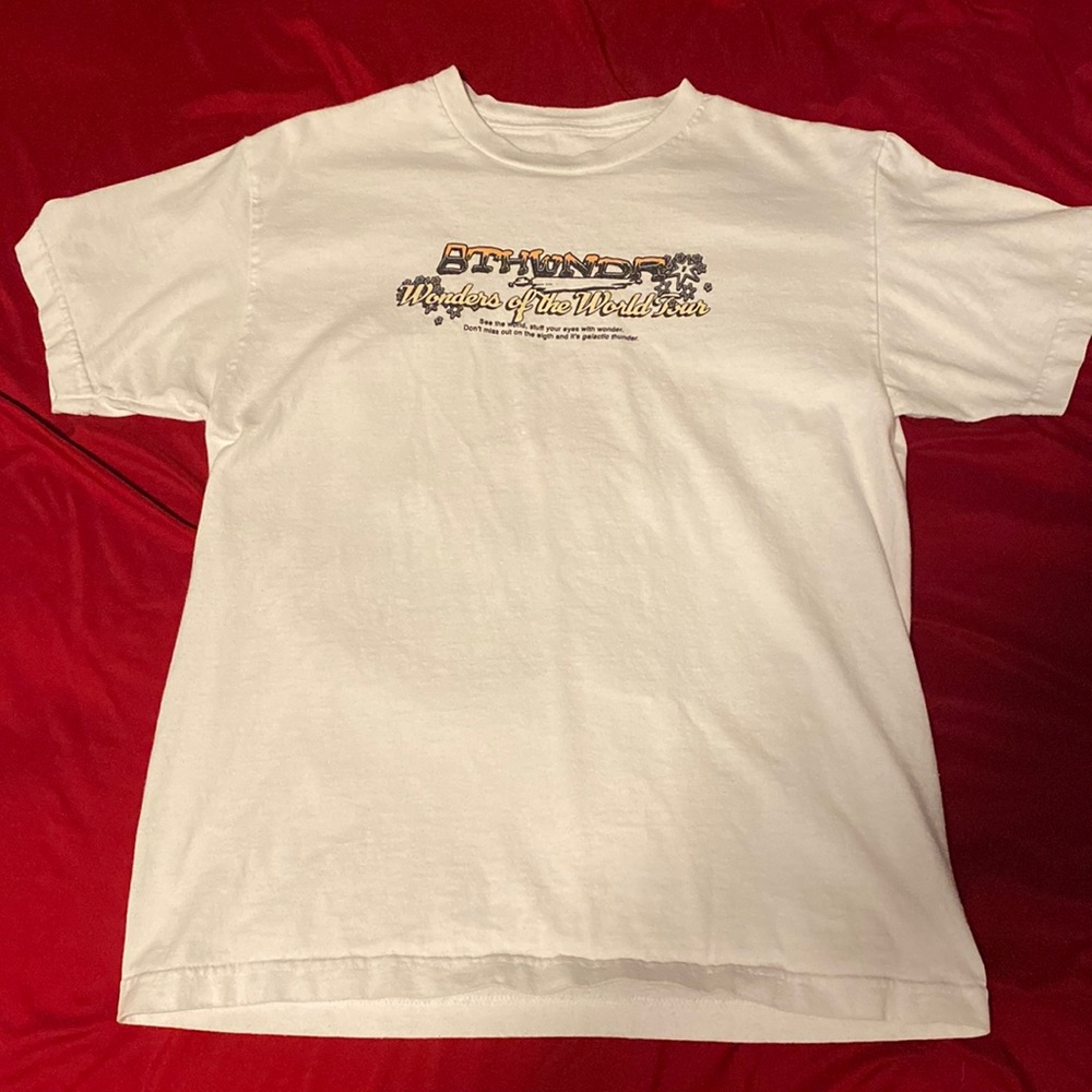 8THWNDR TEE|| SIZE MEDIUM|| GREAT CONDITION|| NO STAINS||GLOW IN THE DARK